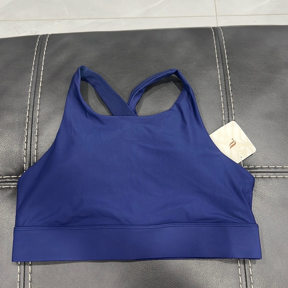 Brand new, Fabletics criss cross back Sports Bar Size M